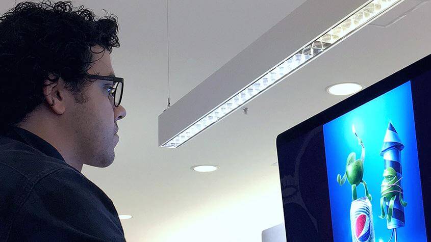 Ex-aluno do curso de Design Gráfico do UNIVEM se destaca em uma das maiores agências de propaganda do País