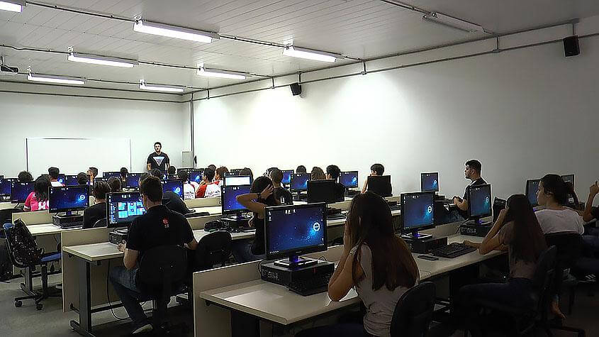 UNIVEM lança primeira pós-graduação em Full Stack Development da região