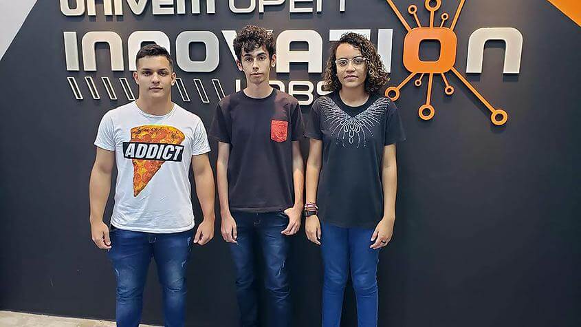 ESCOLA DIGITAL  - Cursos de TI do UNIVEM garantem empregabilidade a partir do 1º ano