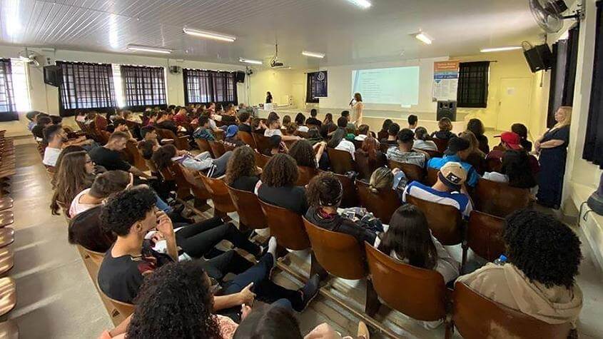 ﻿UNIVEM Escolas firma parceria com Rotary Tradição
