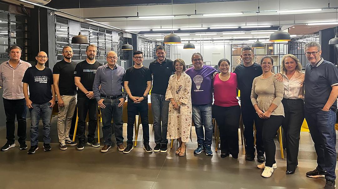 Reunião de alinhamento com os docentes da Escola de Negócios do UNIVEM sobre a Nova Era para os Cursos de Administração e Ciências Contábeis.